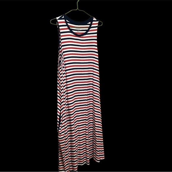 3/$10 TIME & TRU SLEEVELESS HOUSE DRESSES WITH SIDE POCKET, WORN SIZE LARGE - Picture 4 of 7